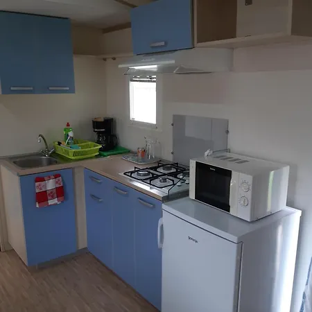 Apartment Szarszo Kempinghazak Balatonszarszo