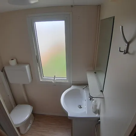 Szarszo Kempinghazak Apartment